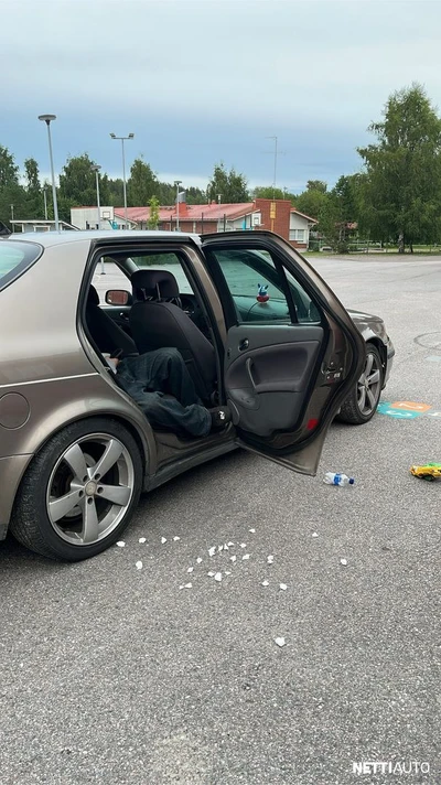 Saab 9-5 2002, kuva 4/7