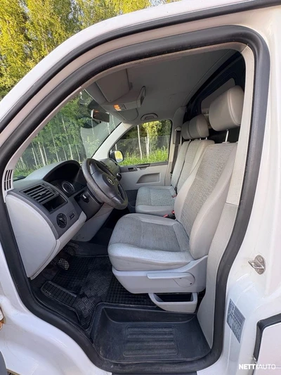 Volkswagen Transporter 2011, photo 7/18