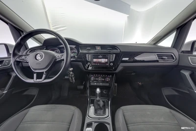 Volkswagen Touran 2016, kuva 7/27