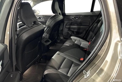 Volvo V60 B3 MHEV Momentum aut 2021, kuva 6/13