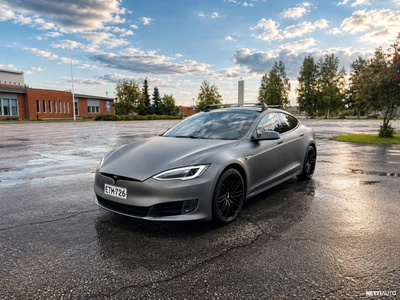 Tesla Model S 90D 2016, photo 7/10