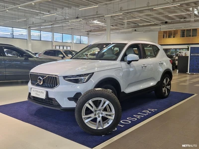 Volvo XC40 2024, photo 2/22