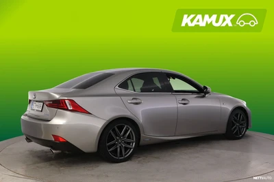 Lexus IS 300h F-Sport 2013, photo 5/30