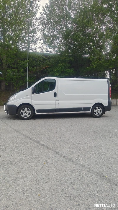 Renault Trafic 2014, photo 2/8