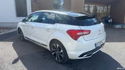 Citroen DS5 THP 200 Sport Chic 2012, kuva 3/13