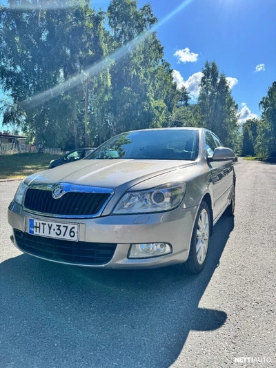 Skoda Octavia 2011, kuva 2/10