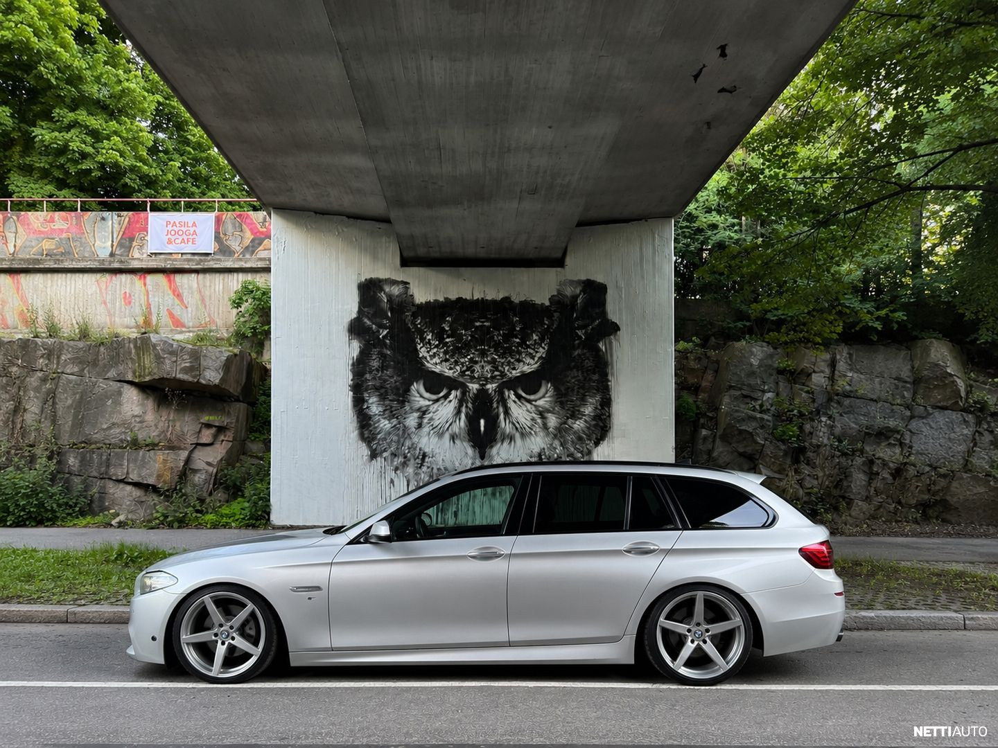 BMW 530