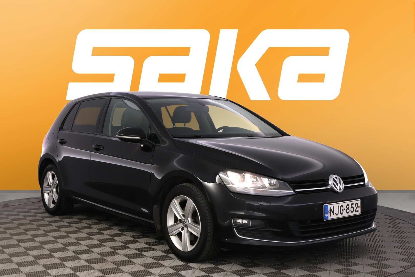 Volkswagen Golf Highline 1,4 TSI 90 kW BlueMotion Technology DSG-automaatti 4-ovinen