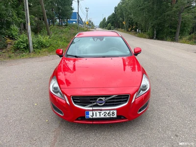 Volvo V60 D5 Momentum Business aut 2012, kuva 3/17