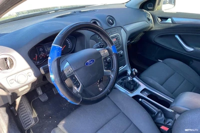 Ford Mondeo 2011, kuva 3/5