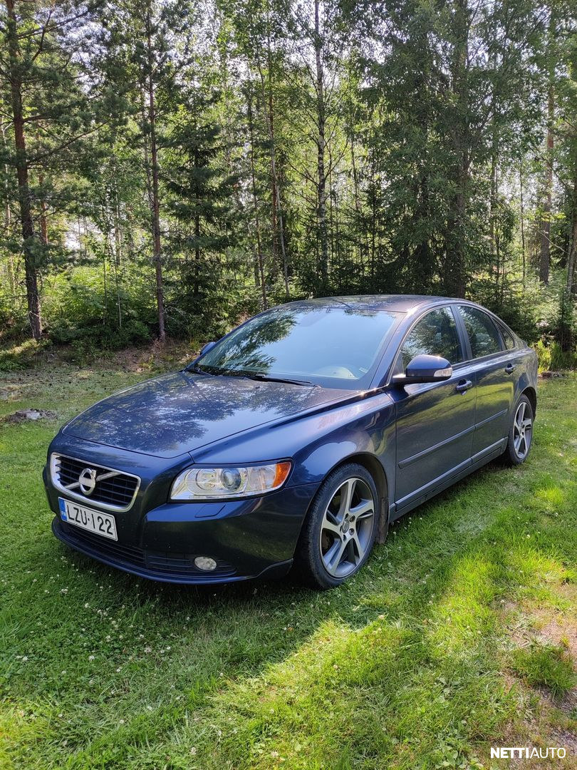 Volvo S40