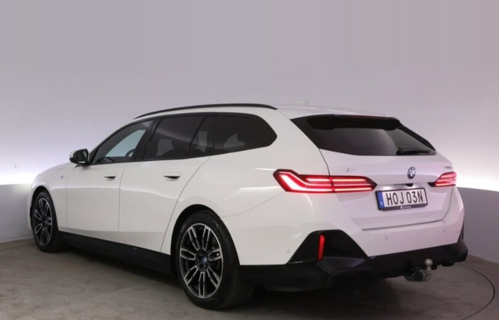 BMW i5