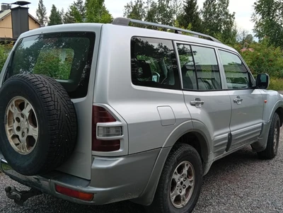 Mitsubishi Pajero Wagon 3,2 DI-D Comfort 2001, kuva 5/12