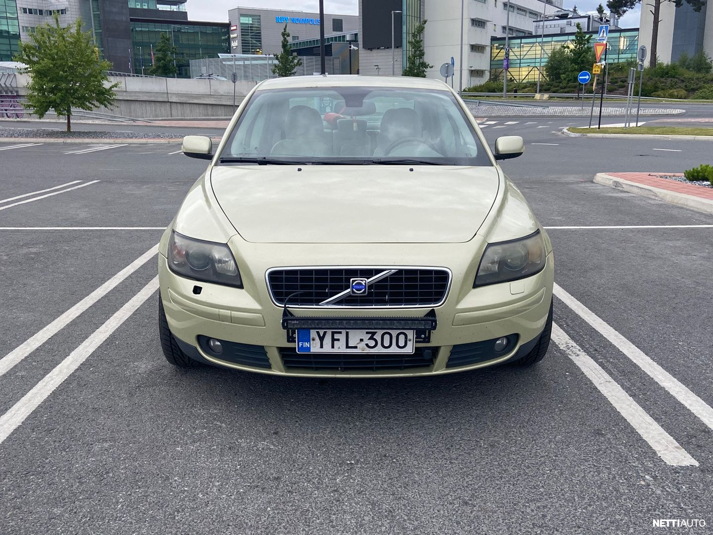 Volvo S40