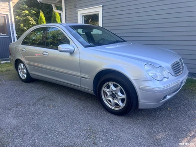 Mercedes-Benz C C200 kompressor 2002, kuva 1/17