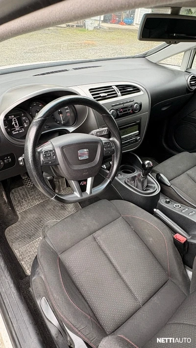 Seat Leon FR 170 TDI CR DPF 2011, photo 5/5
