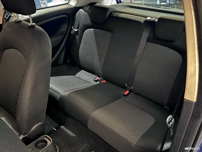 Fiat Grande Punto 1,2 65 Active 3D 2007, kuva 7/11