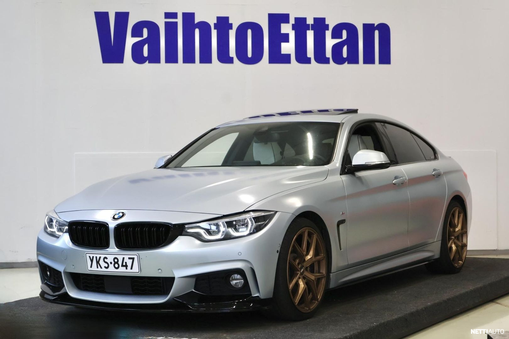 BMW 440