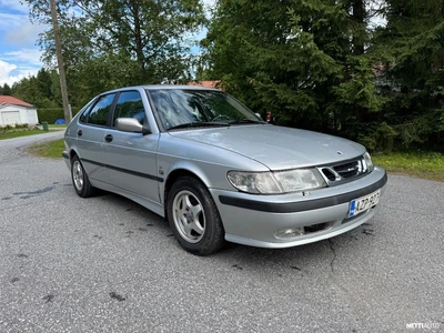 Saab 9-3 2001, photo 2/11