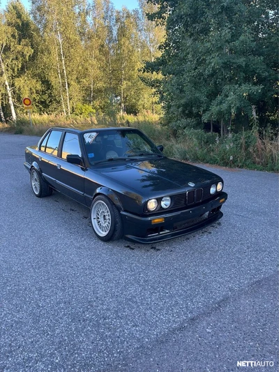 BMW 325 1989, photo 1/10