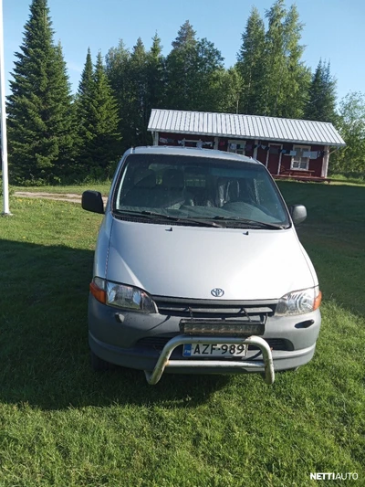 Toyota Hiace 2001, photo 6/8