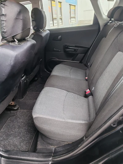 Kia Ceed 1,4 ISG LX 5D EcoDynamics 2011, kuva 5/10
