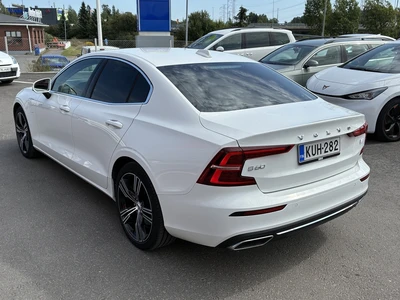 Volvo S60 2021, kuva 6/10