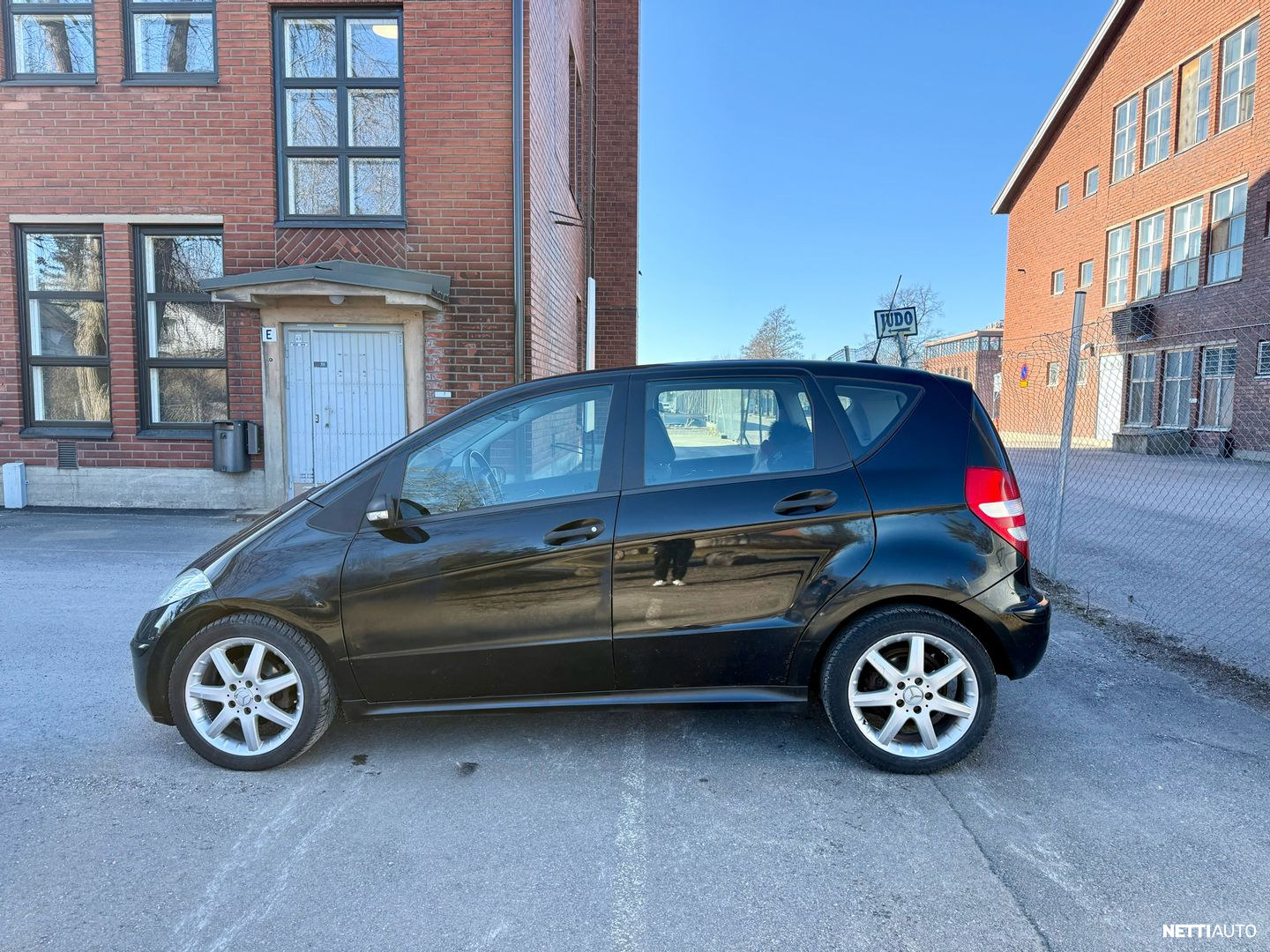 Mercedes-Benz A