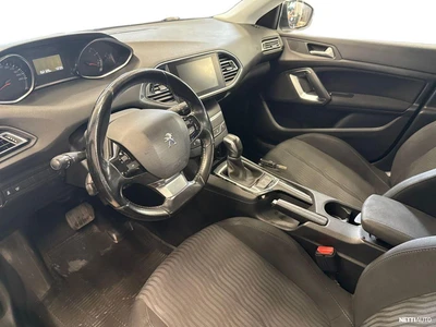 Peugeot 308 2016, photo 7/26
