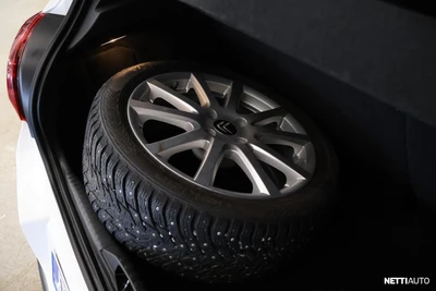 Citroen C3 PureTech 110 Shine Automaatti 2018, kuva 7/10