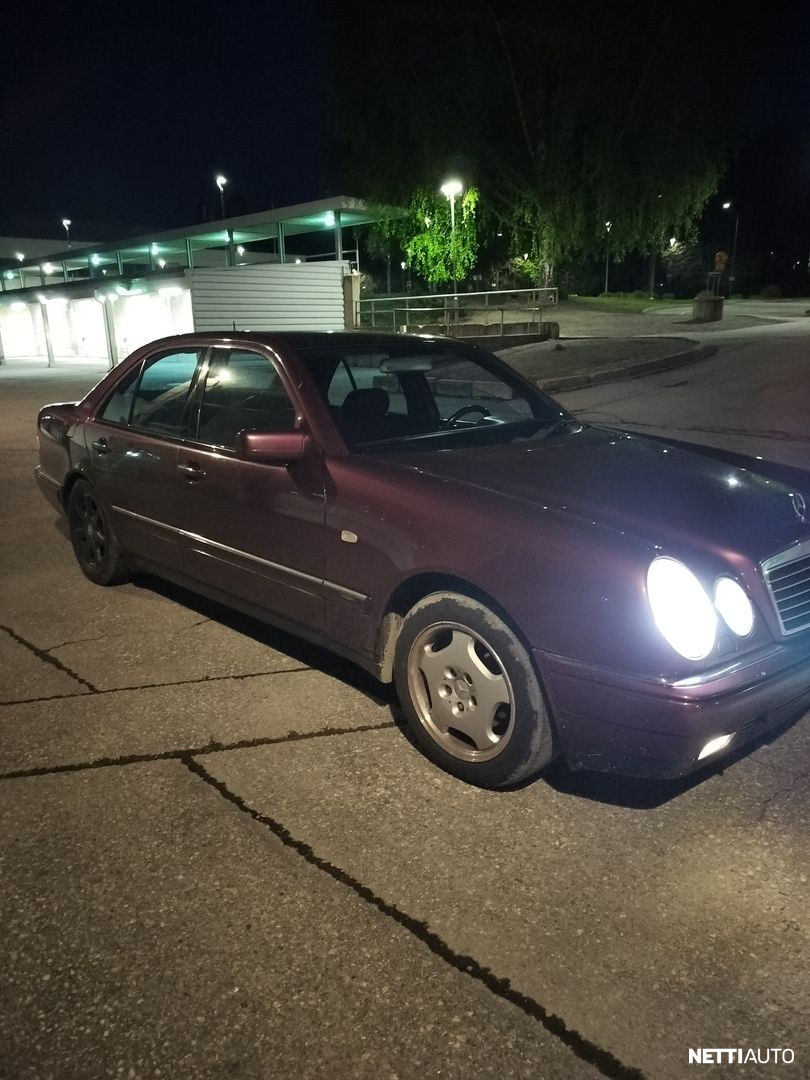 Mercedes-Benz E