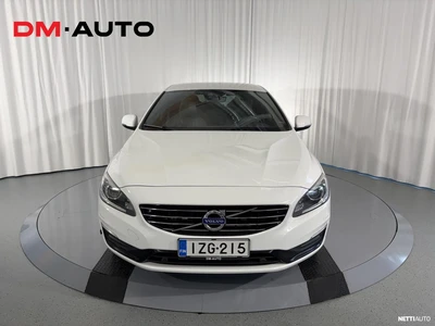 Volvo V60 2016, kuva 2/10
