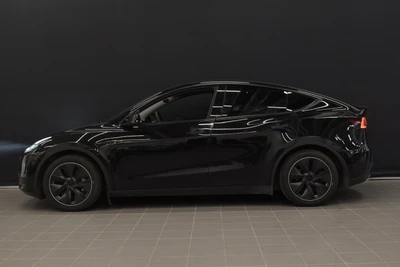 Tesla Model Y 2023, photo 2/16