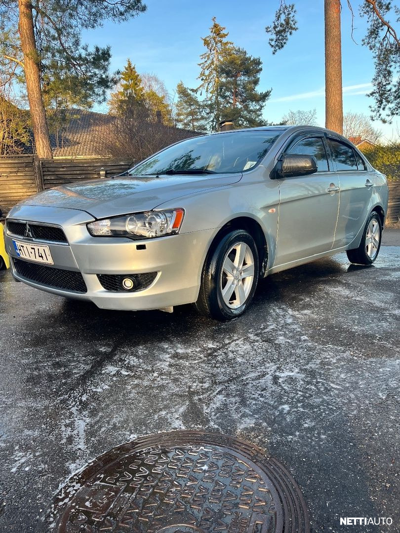 Mitsubishi Lancer