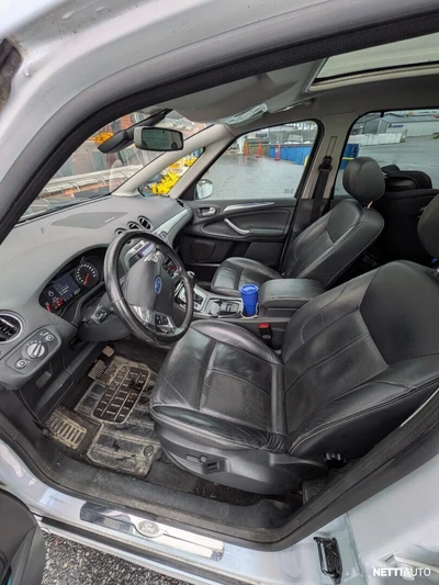 Ford S-MAX 2011, kuva 5/9