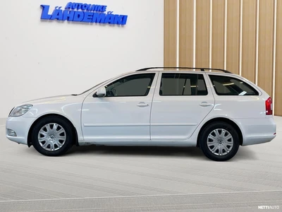 Skoda Octavia 2012, kuva 2/32