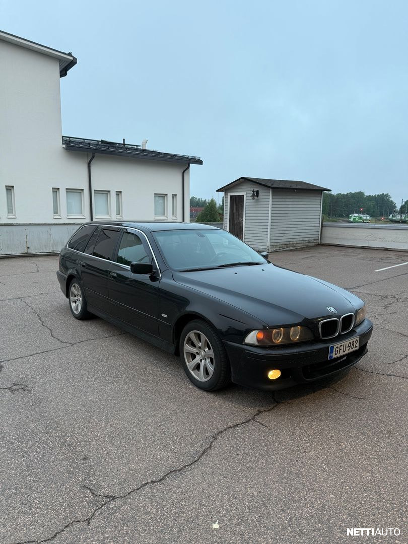 BMW 520