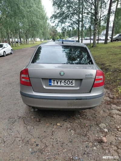 Skoda Octavia 1,9 TDI Elegance 2008, photo 4/7