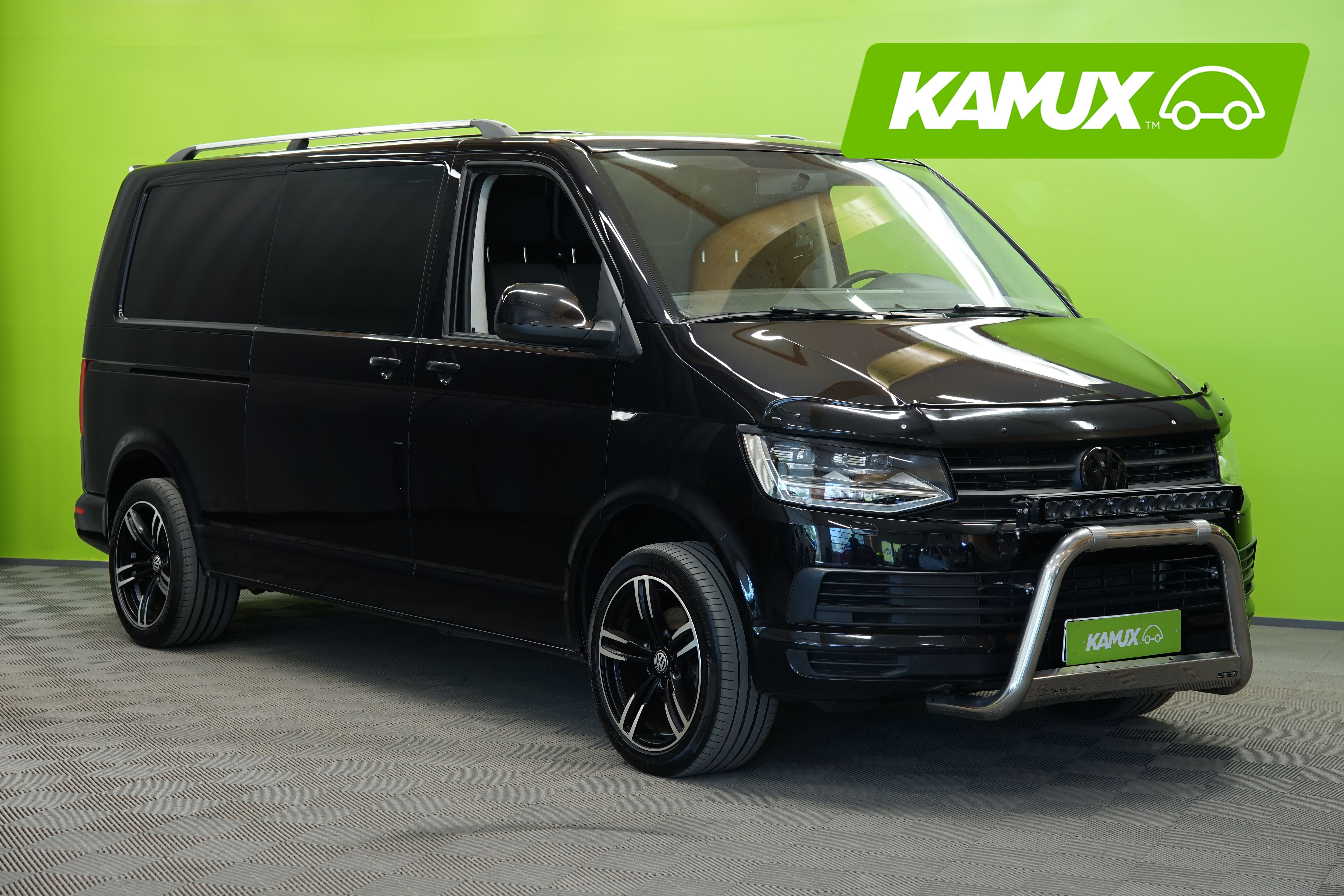 Volkswagen Transporter Pitkä 2,0 TDI 75 kW Black & Silver