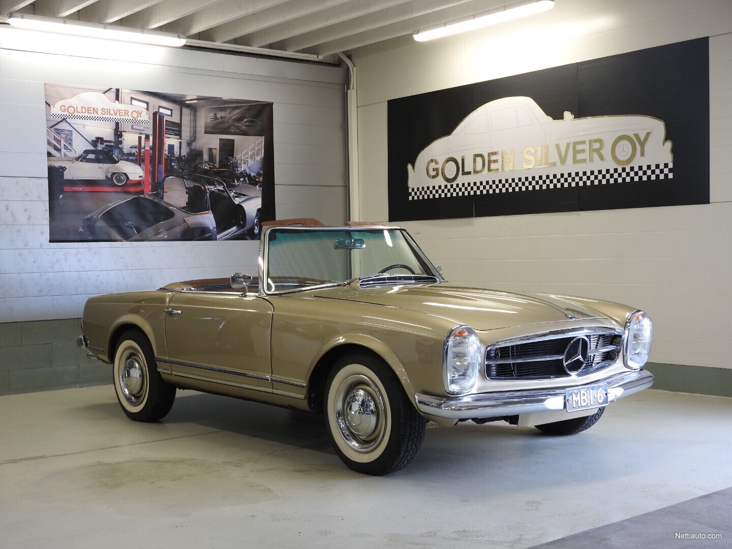 Mercedes-Benz 230