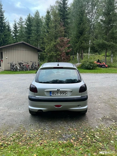 Peugeot 206 GTi 2,0 3d 2003, kuva 5/10