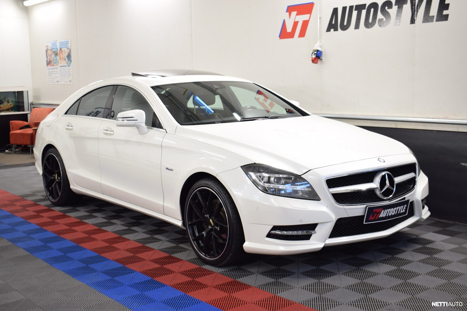Mercedes-Benz CLS
