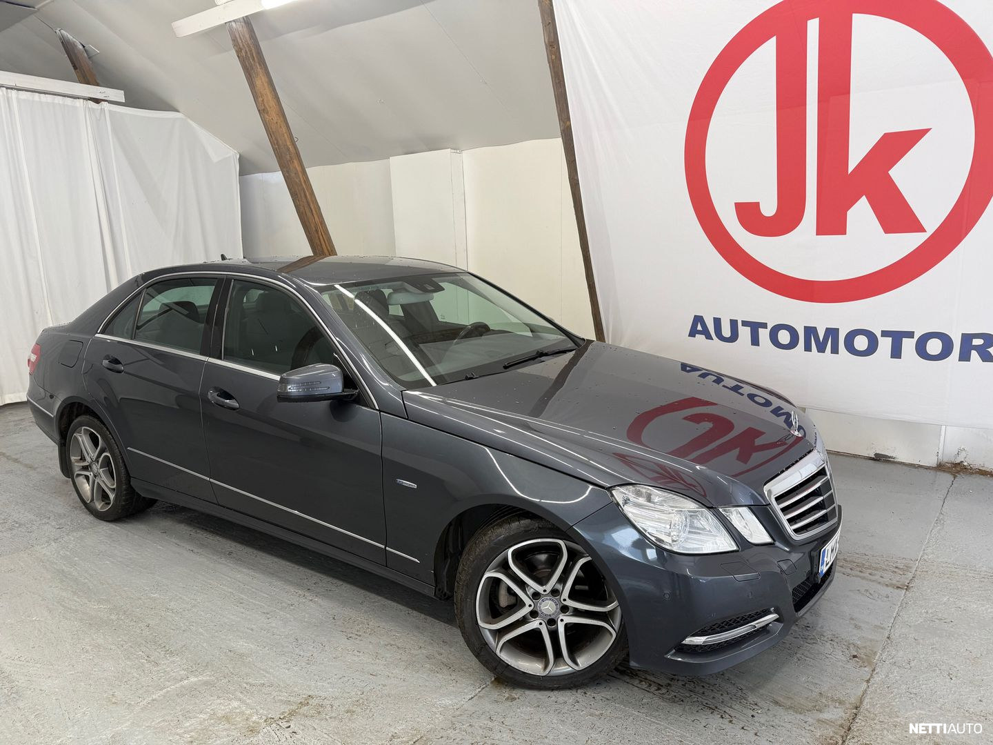 Mercedes-Benz E