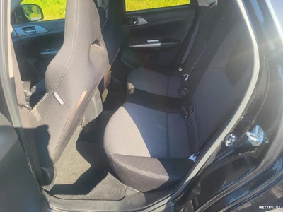 Subaru Impreza 2,0 TD Sport 2009, kuva 7/18