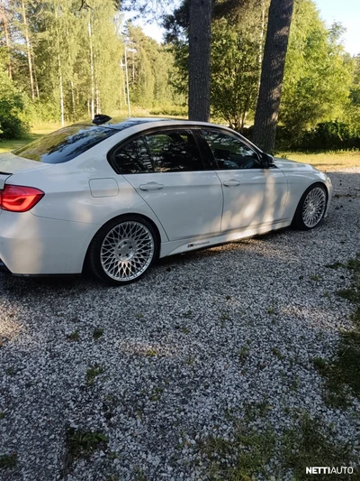 BMW 320 2014, photo 7/22
