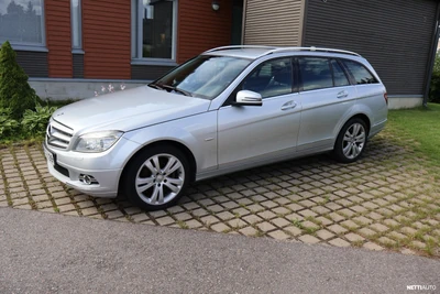 Mercedes-Benz C Avantgarde 2009, kuva 3/12