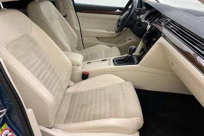 Volkswagen Passat 2017, photo 7/10