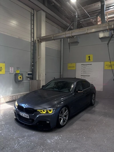 BMW 330 330e 2017, kuva 7/12