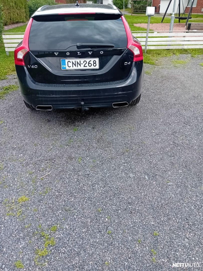 Volvo V60 2015, photo 2/10
