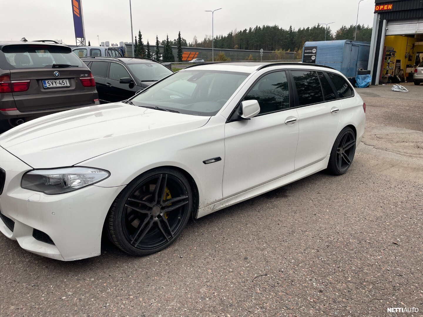BMW 530